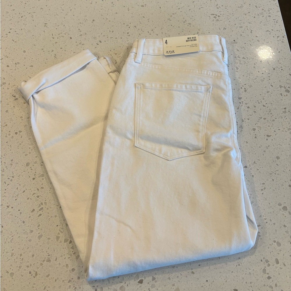 a.n.a Mid-Rise Boyfriend White Distressed Jeans! size: 4